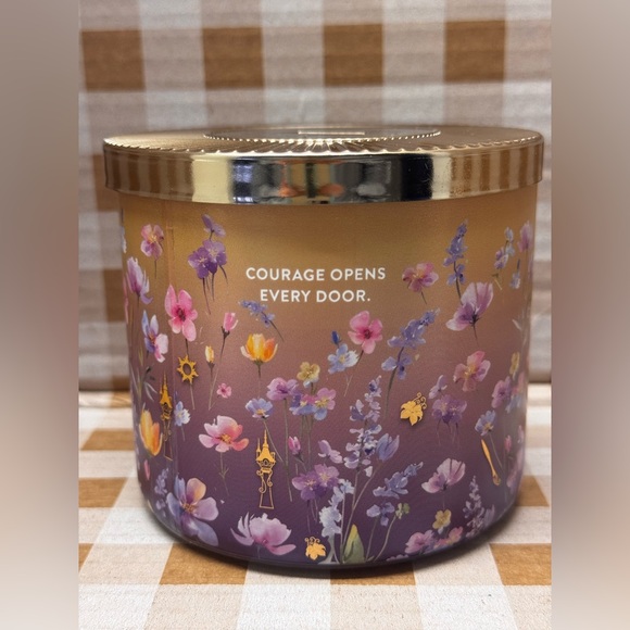 NEW B&BW Disney Princess Rapunzel 3 wick candle Limited Edition - Picture 3 of 4